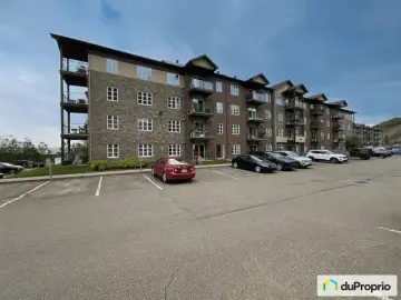 Condominium with x Bedrooms, x Bathroom