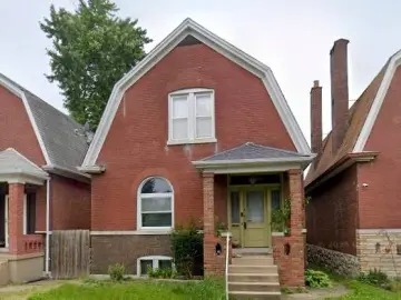 Detached House with xxxx sqft, x Bedrooms, x Bathroom