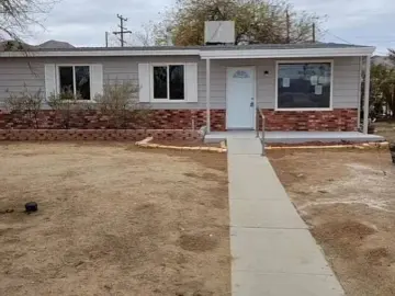 Detached House with xxxx sqft, x Bedrooms, x Bathroom