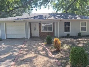 Detached House with x Bedrooms, x Bathrooms