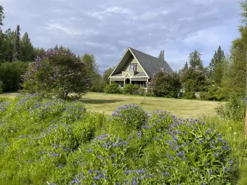 Detached House with xxxx sqft, x Bedrooms, x Bathroom