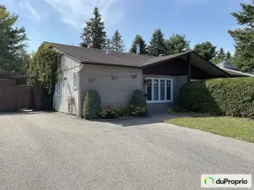 Semi Detached with x Bedrooms, x Bathroom