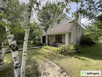 Cottage with x Bedrooms, x Bathrooms