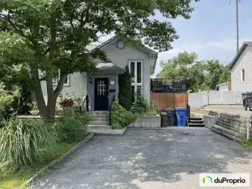 Semi Detached with x Bedrooms, x Bathrooms