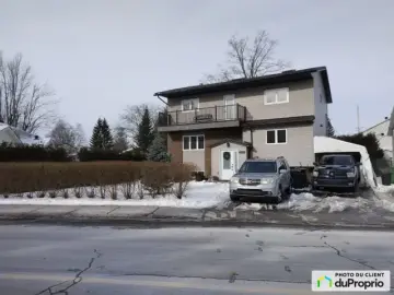 Detached House with x Bedrooms, x Bathrooms