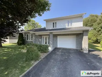 Detached House with x Bedrooms, x Bathroom