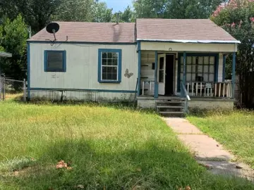 Detached House with xxx sqft, x Bedrooms, x Bathroom