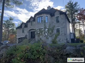 Land with x Bedrooms, x Bathrooms