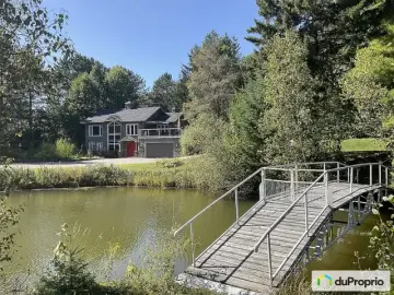 Cottage with x Bedrooms, x Bathrooms