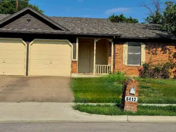 Detached House with xxxx sqft, x Bedrooms, x Bathroom