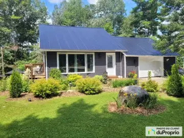 Detached House with x Bedrooms, x Bathrooms