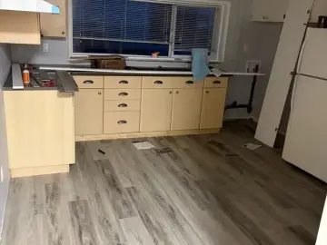 Detached House with x Bedrooms, x Bathrooms