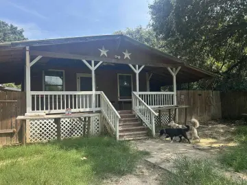 Detached House with xxxx sqft, x Bedrooms, x Bathroom