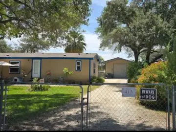 Detached House with xxxx sqft, x Bedrooms, x Bathroom