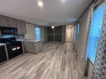 Detached House with xxx sqft, x Bedrooms, x Bathrooms