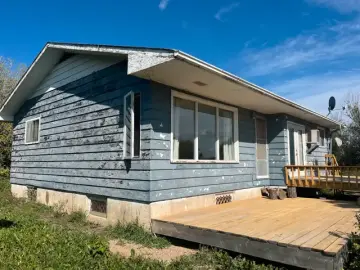Detached House with xxxx sqft, x Bedrooms, x Bathroom