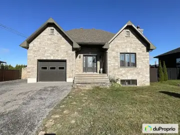 Land with x Bedrooms, x Bathrooms