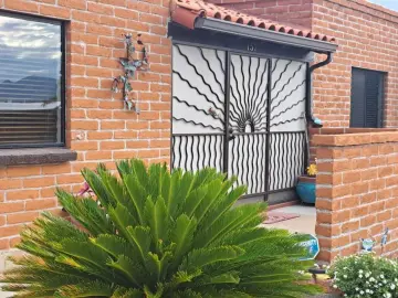 Semi Detached with xxxx sqft, x Bedrooms, x Bathrooms