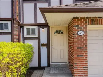 Semi Detached with x Bedrooms, x Bathrooms