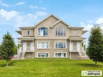 Condominium with x Bedrooms, x Bathroom