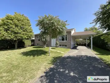 Semi Detached with x Bedrooms, x Bathroom