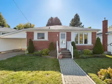 Detached House with xxxx sqft, x Bedrooms, x Bathroom