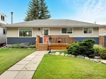Detached House with xxx sqft, x Bedrooms, x Bathroom