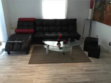 Detached House with xxxx sqft, x Bedrooms, x Bathroom