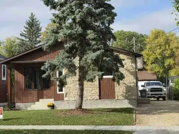 Detached House with xxxx sqft, x Bedrooms, x Bathroom