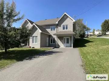 Semi Detached with x Bedrooms, x Bathroom