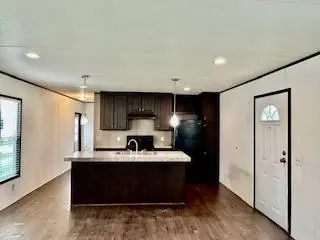 Detached House with x Bedrooms, x Bathrooms