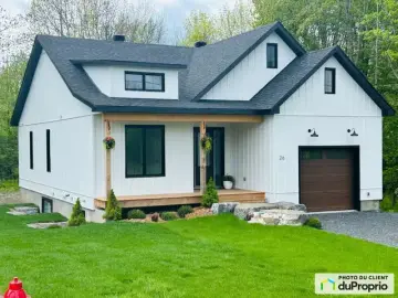 Detached House with x Bedrooms, x Bathrooms
