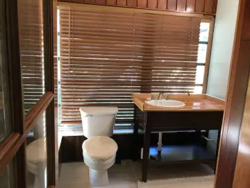 Detached House with xxxx sqft, x Bedrooms, x Bathroom