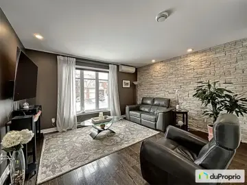 Condominium with x Bedrooms, x Bathroom