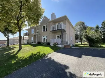 Condominium with x Bedrooms, x Bathroom