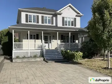 Detached House with x Bedrooms, x Bathrooms