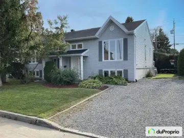 Semi Detached with x Bedrooms, x Bathrooms