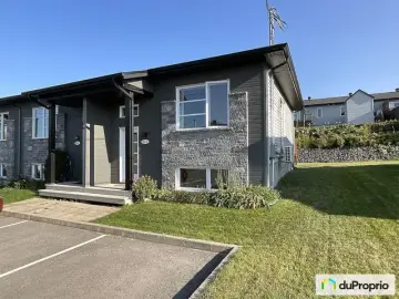 Semi Detached with x Bedrooms, x Bathroom
