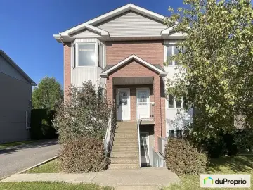 Condominium with x Bedrooms, x Bathroom