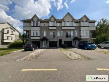 Semi Detached with x Bedrooms, x Bathroom