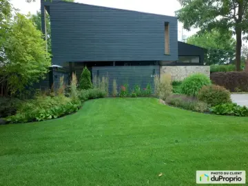 Detached House with x Bedrooms, x Bathrooms