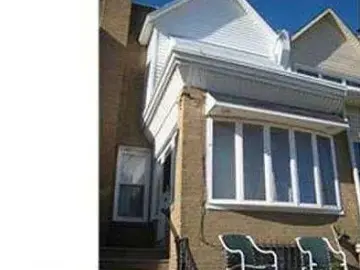 Detached House with xxxx sqft, x Bedrooms, xx Bathroo