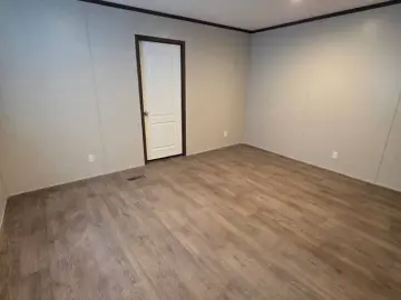 Detached House with x Bedrooms, x Bathrooms