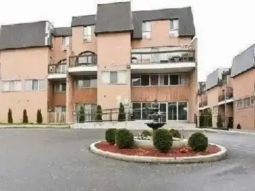 Semi Detached with x Bedrooms, x Bathrooms