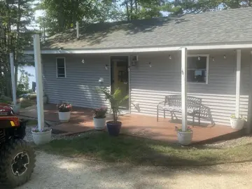 Cottage with xxx sqft, x Bedroom, x Bathroom