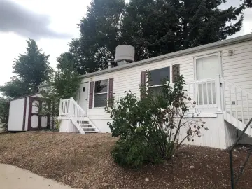 Detached House with xxx sqft, x Bedrooms, x Bathroom