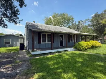 Detached House with xxxx sqft, x Bedrooms, x Bathroom