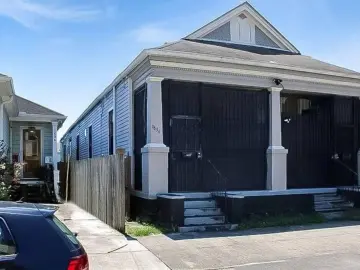 Multi Family with x Bedrooms, x Bathrooms