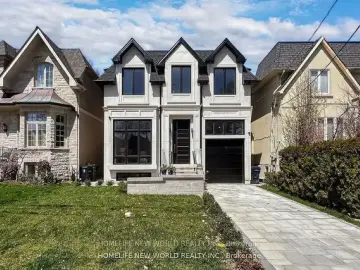 Detached House with x Bedrooms, x Bathrooms