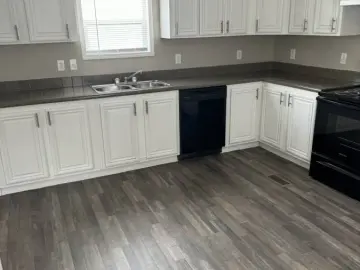 Detached House with x Bedrooms, x Bathrooms